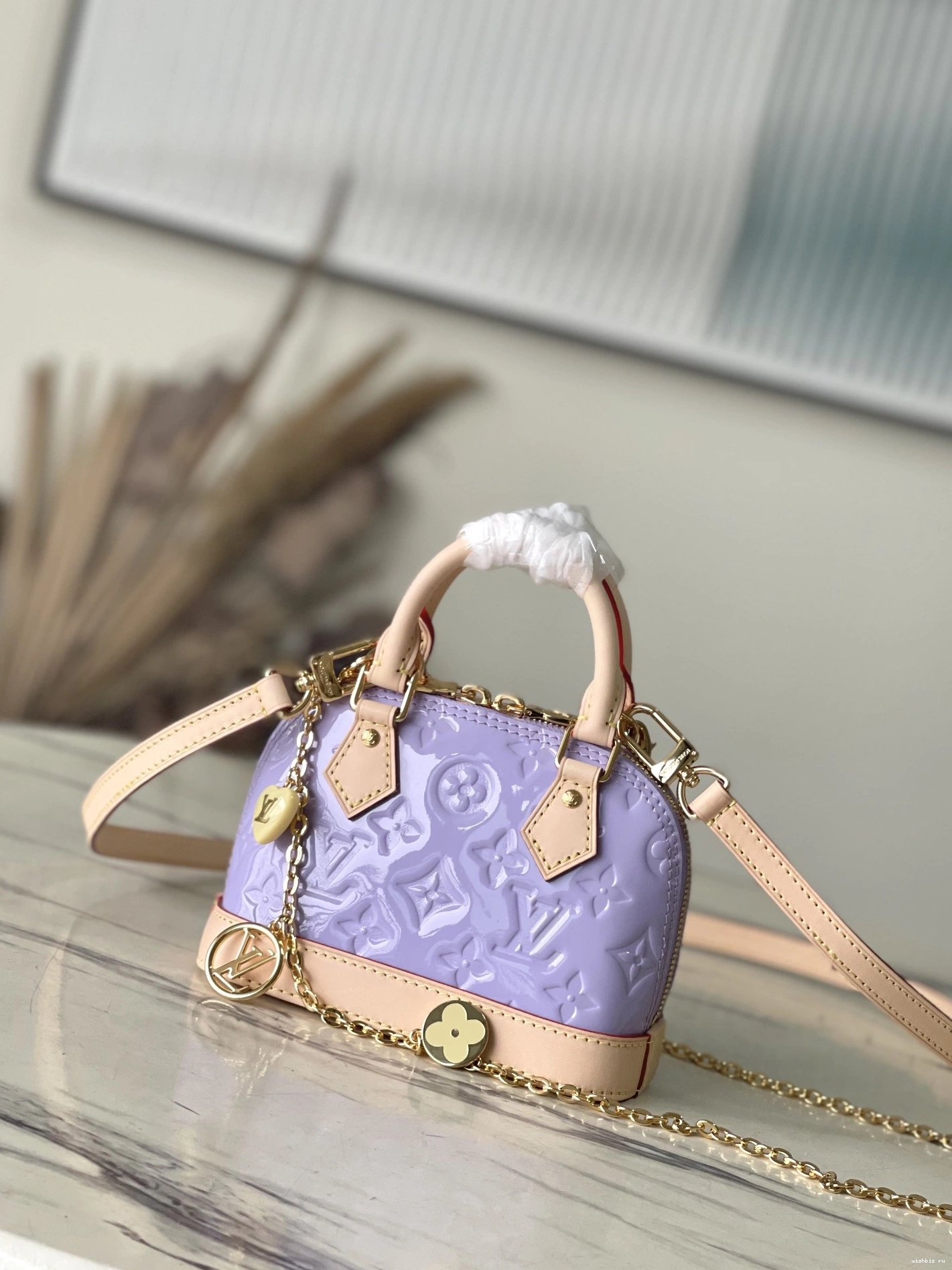 WIS Alma-18*12*8cm LOUIS Nano VUITTON 0319